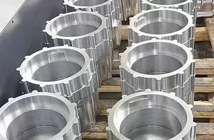 What are the characteristics of the technology of CNC processing?